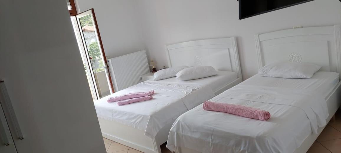 Hotel Vila Toska Piskupat 외부 사진